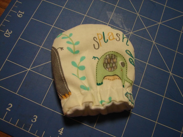 scratch mittens for newborns